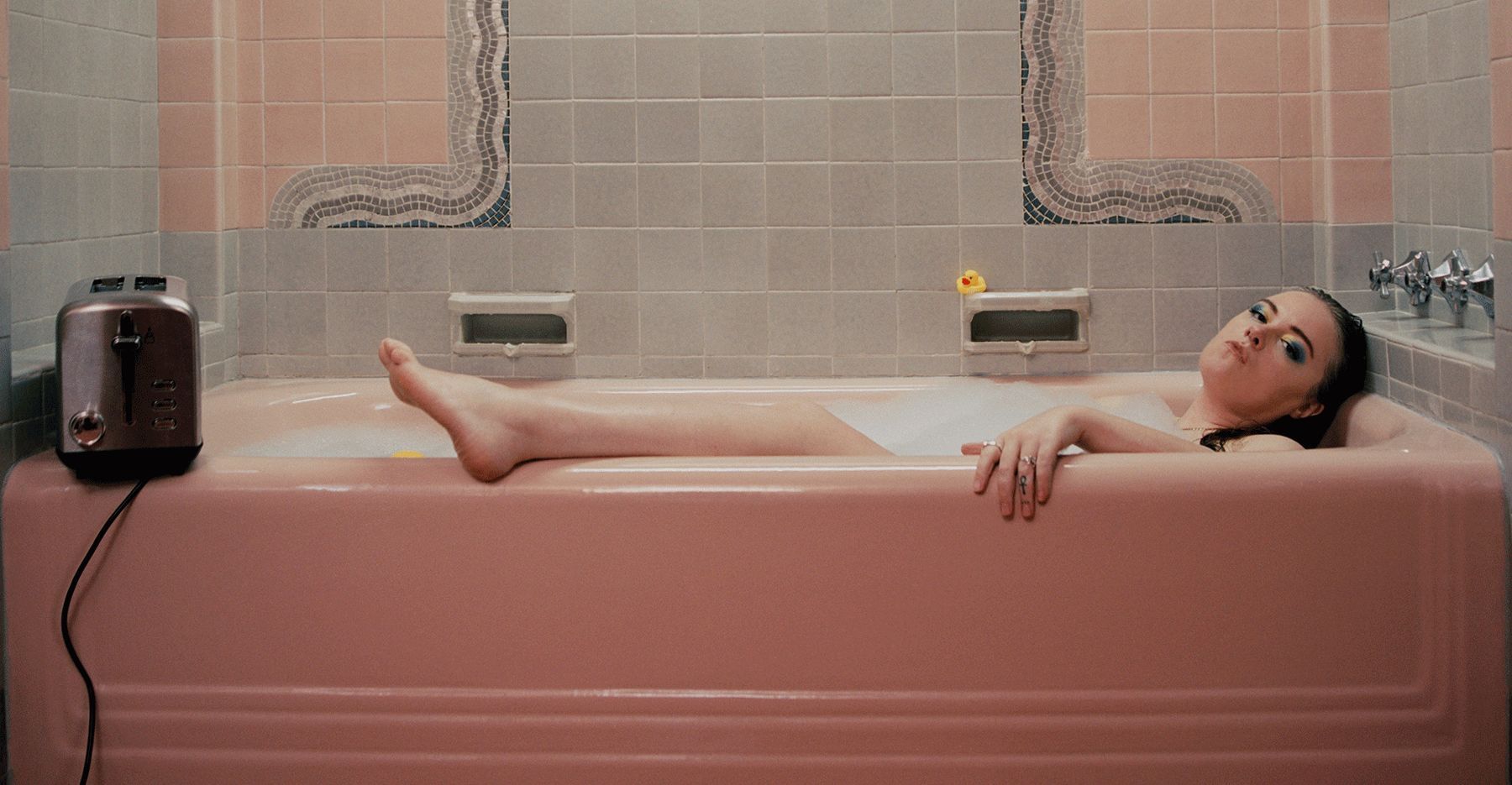 10 Questions With Emma-Jean Thackray As She Releases Her Latest Album 'Weirdo' - 10 Magazine