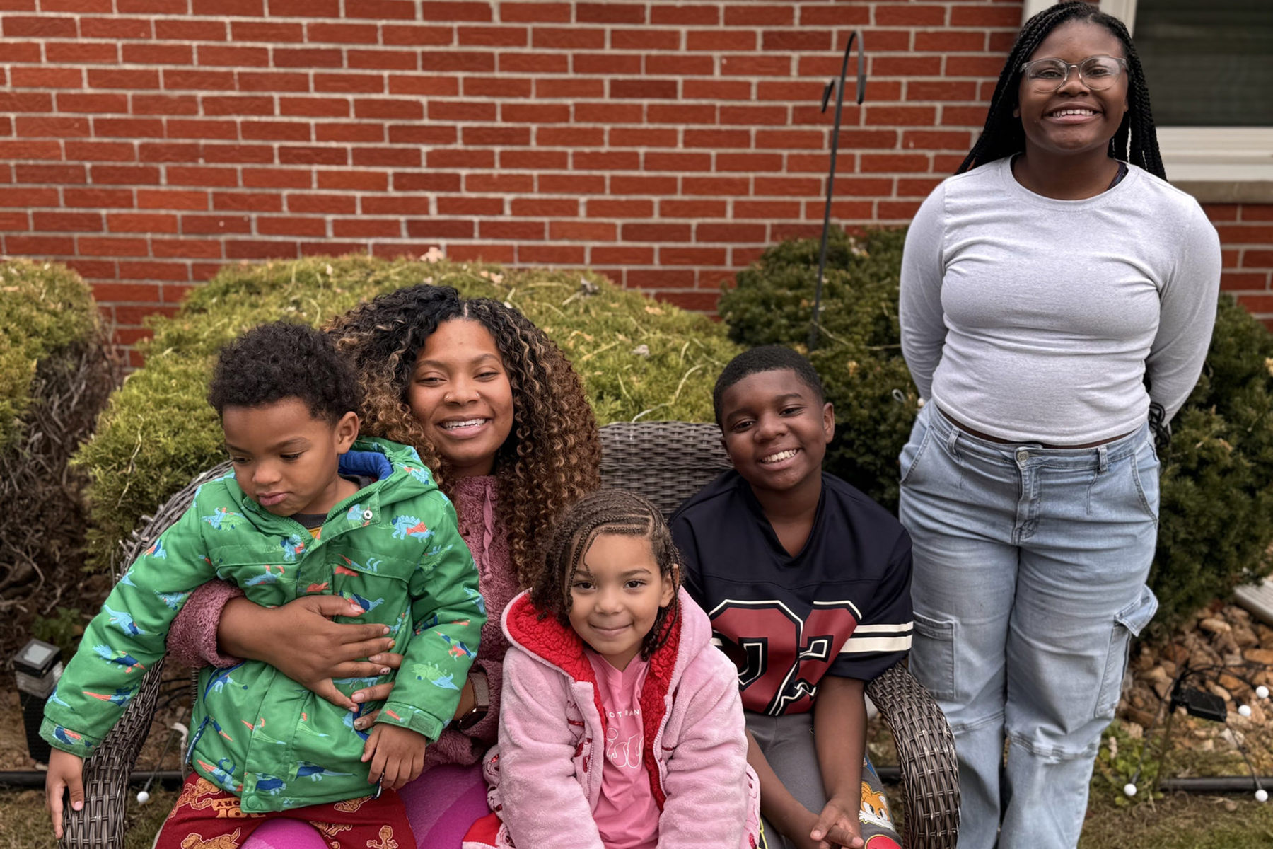 'We'll be here': Across three cities, communities step up as SNAP runs out - The 19th