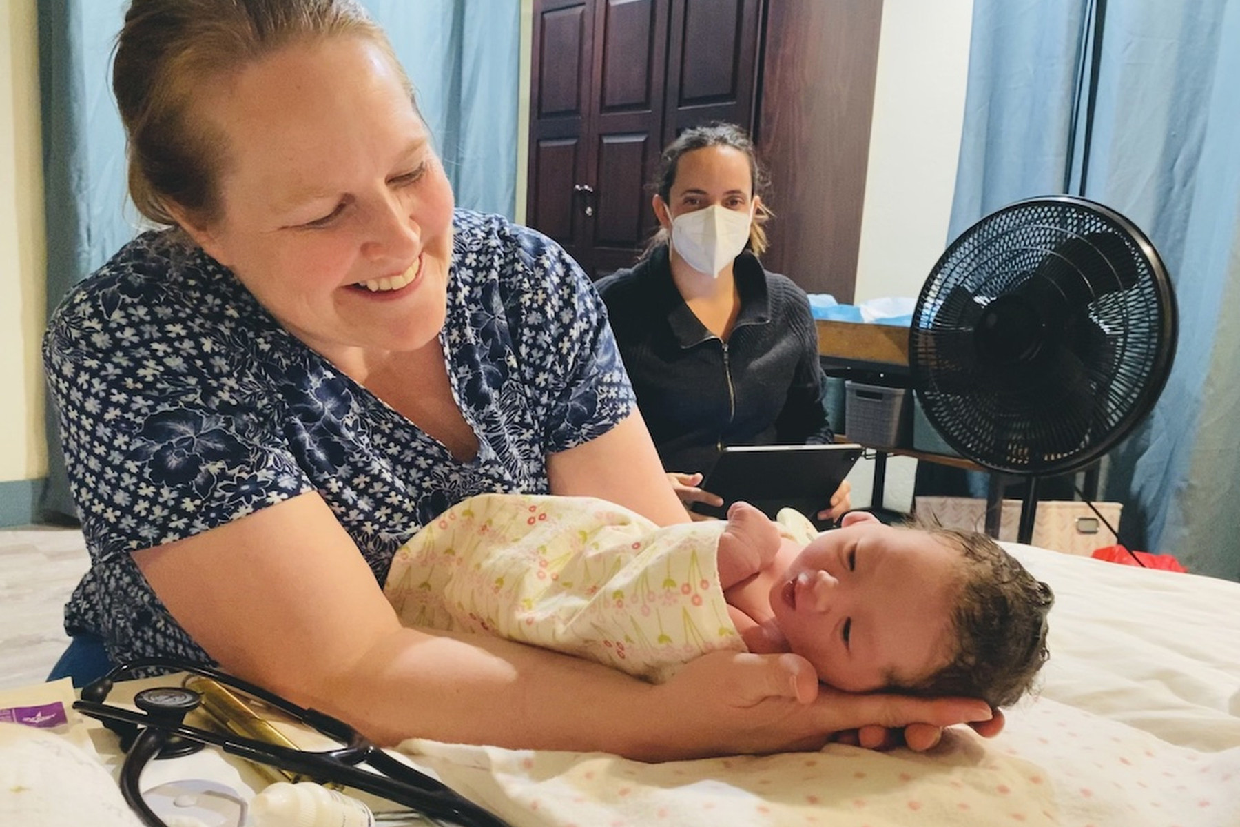 Freestanding birth centers are closing as maternity care gaps grow