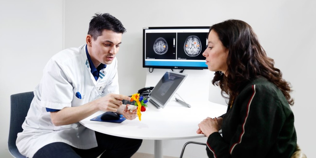 3D Printed Models Help Doctors to Treat Brain Tumors-and Patients to Understand Them - 3DPrint.com | Additive Manufacturing Business