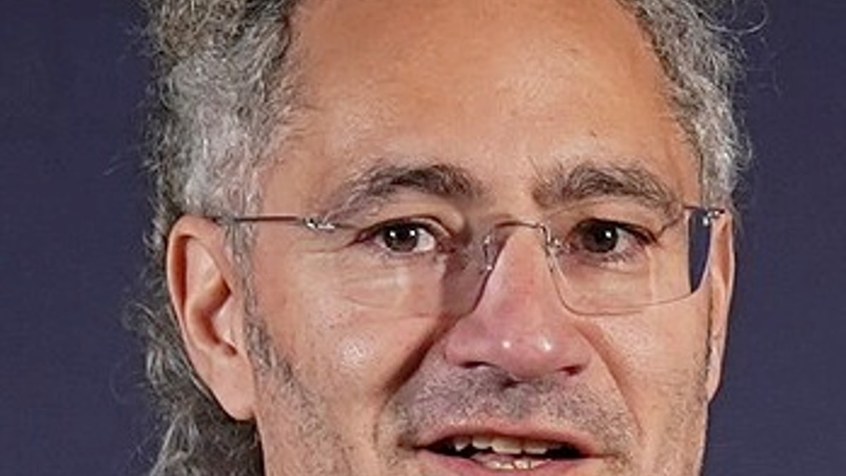 WATCH: Palantir CEO Alex Karp Slams Pro-Palestine Heckler in Viral Video - JFeed
