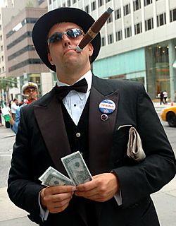 Google Analytics Tip: How to Attract More Big Spenders - Aaron Zakowski - Fractional CMO & Marketing Advisor