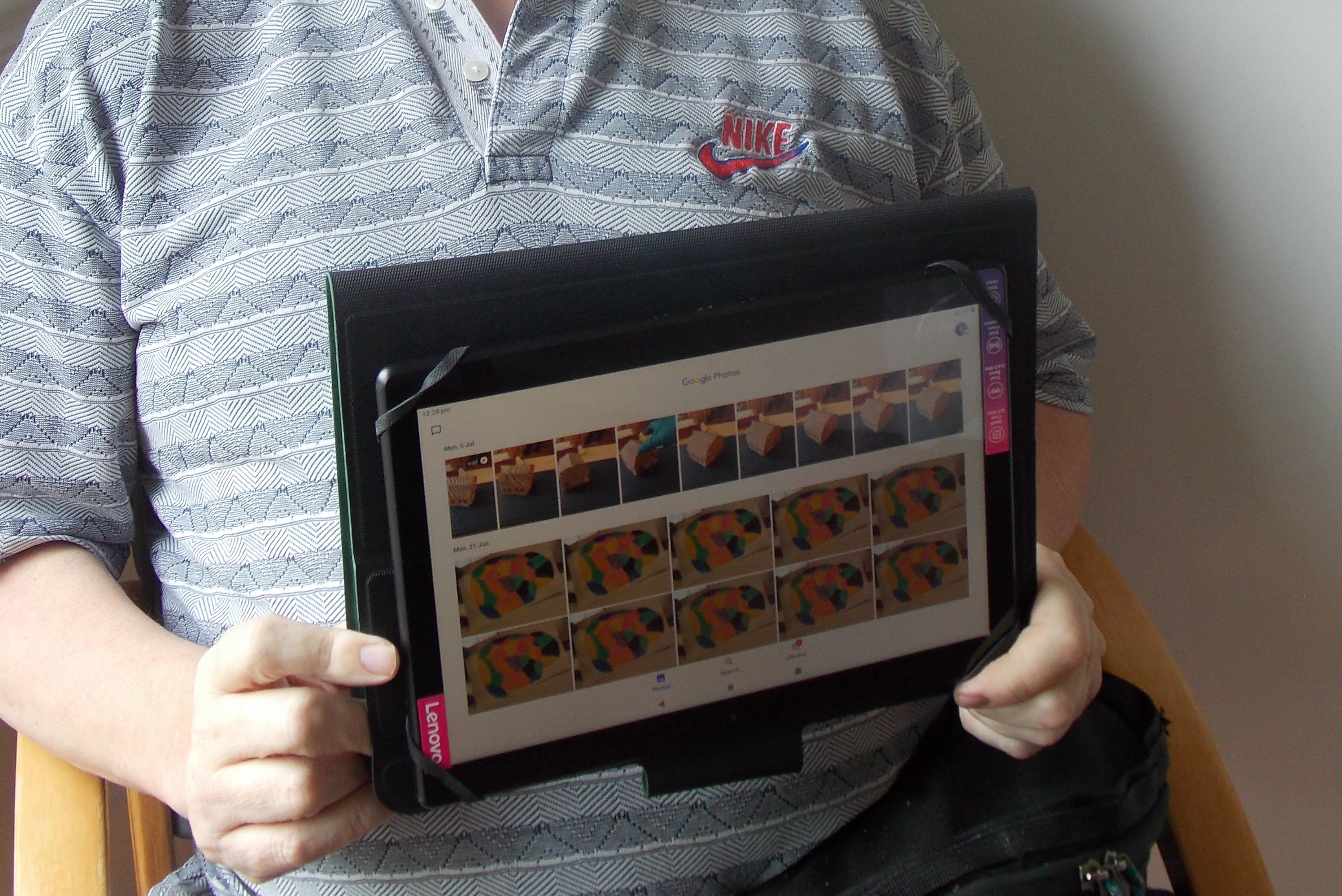 Providing tablets for people with a learning disability or difficulty: Digital Lifeline | AbilityNet
