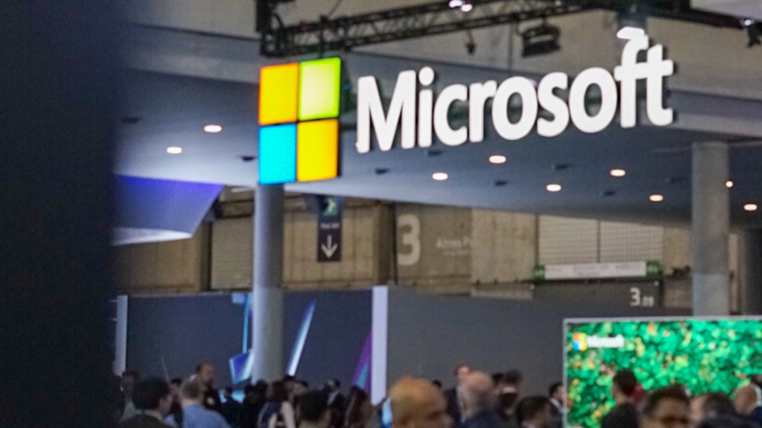 Rogers partners with Microsoft to drive development of made-in-Canada 5G applications - About Rogers
