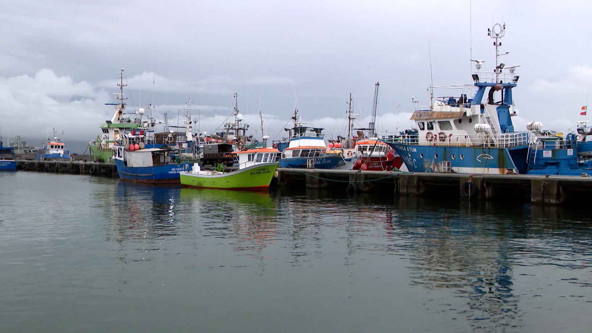 FUNDOPESCA: Pescadores ainda não receberam os 439€ prometidos pelo Governo - RTP Açores