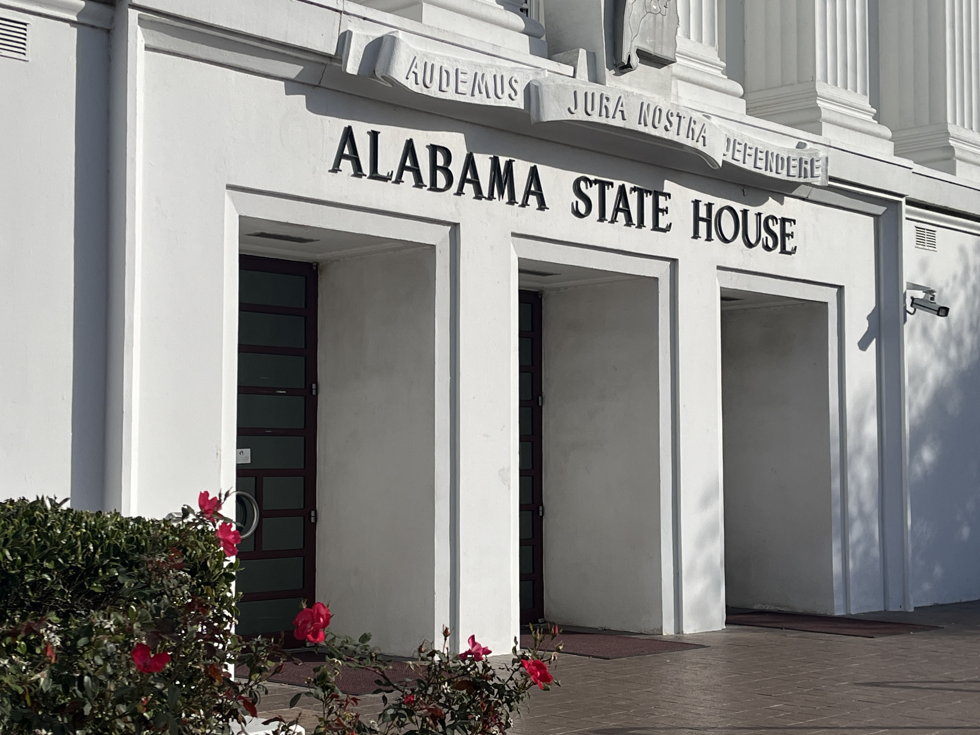 House passes overtime tax deduction with amendment for grocery sales tax holiday - Alabama Daily News