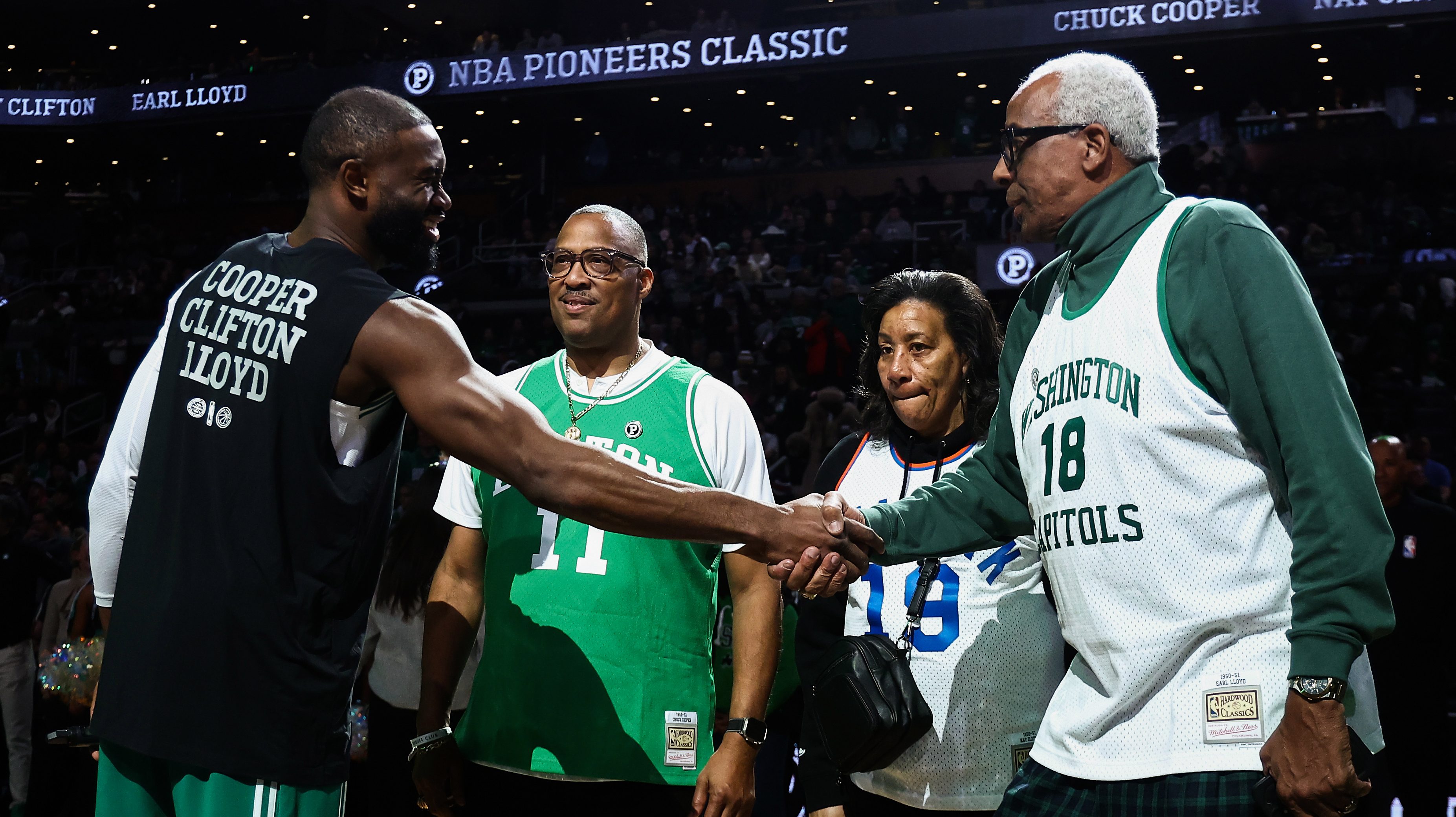 'This is a special game': NBA Pioneers Classic gives league's first Black players their respect - Andscape