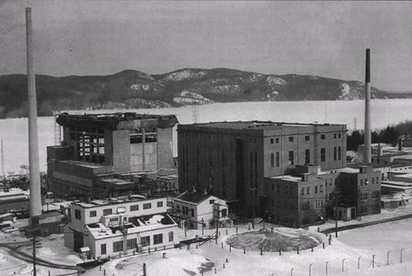 Rôle historique du Canada dans le développement des armes nucléaires