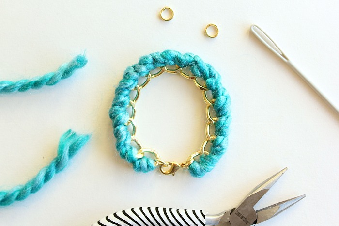 Yarn-Wrapped Bracelet - A Pretty Fix