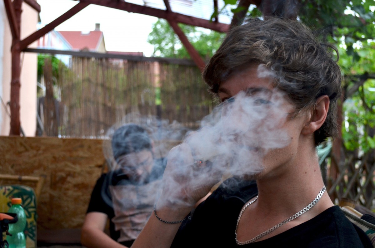 Cannabis use drops among Colorado teens - Boulder Weekly