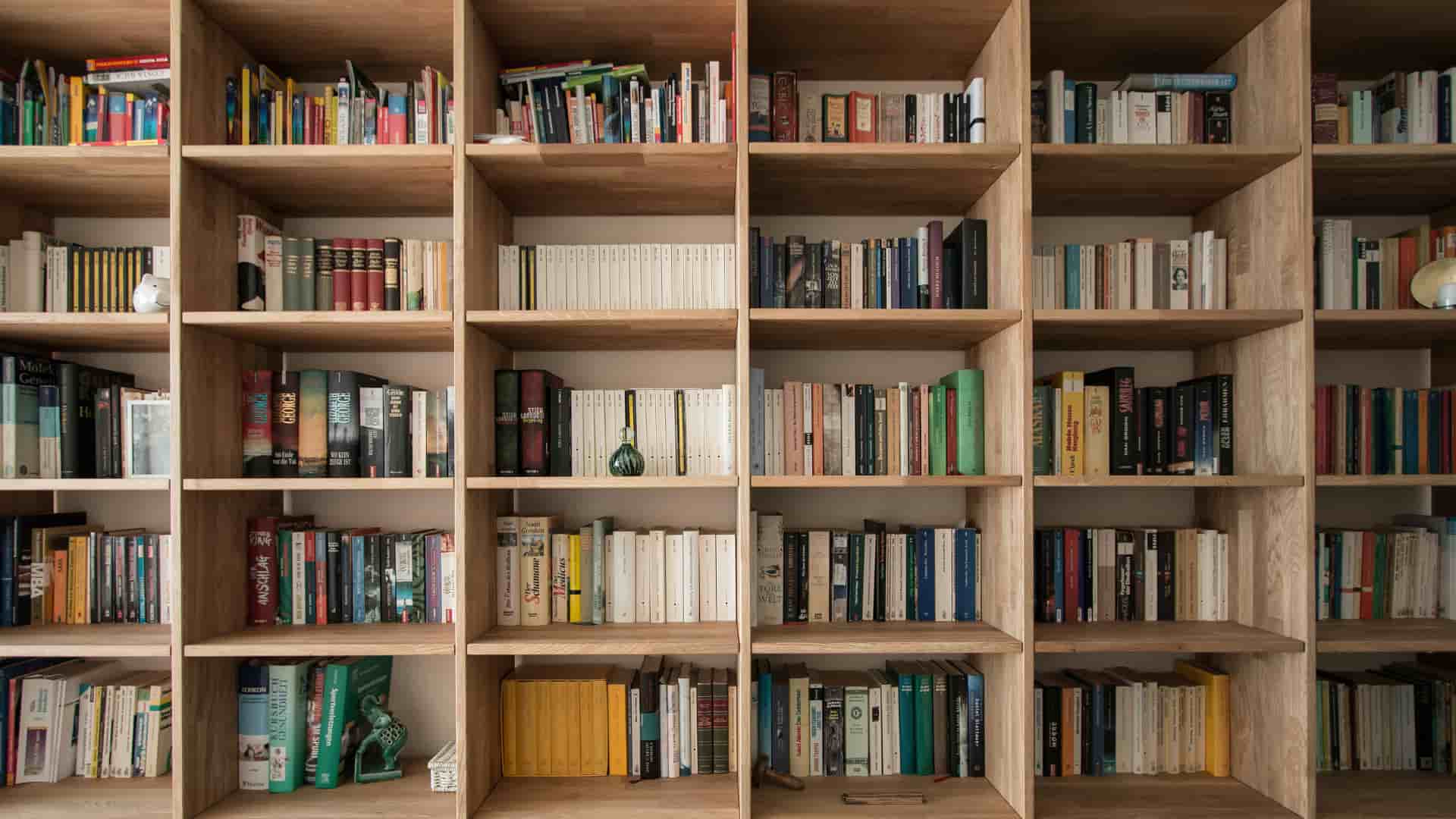 AR Insider Bookshelf: Spatial Design, Breaking The 2D Paradigm - AR Insider