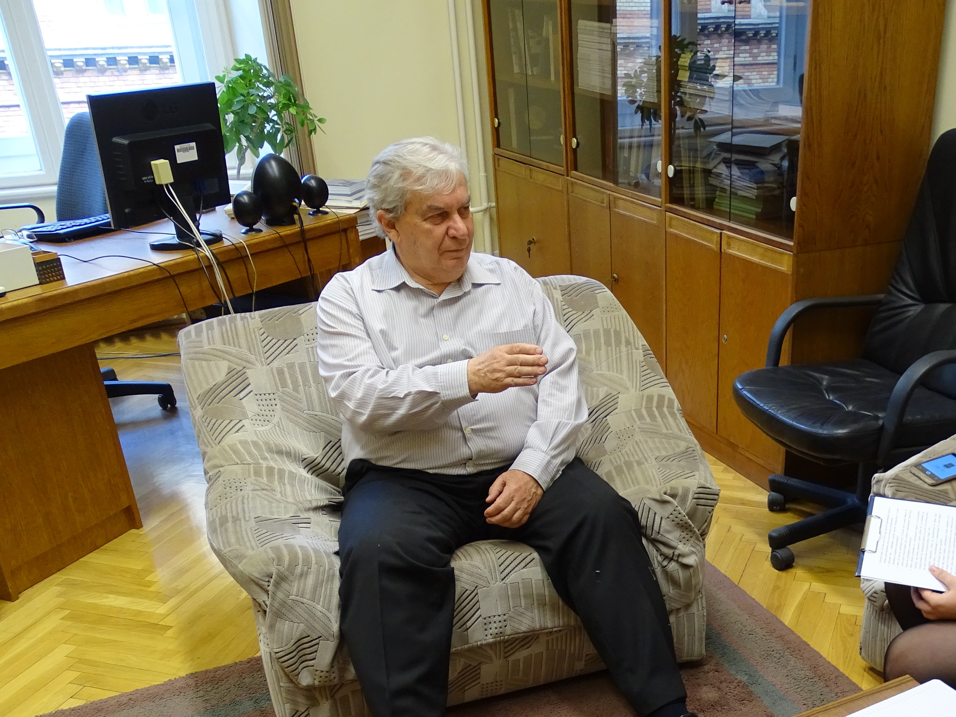 „Az értékek, amelyek köré szerveződünk, nagyon stabilak” – interjú Chikán Attilával - arsboni