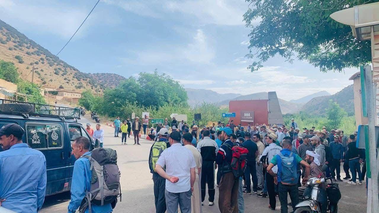 احتجاجاتُ الجبلِ تكشف الفجوة بين مَغربَيْنِ | سعيد ولفقير | السفير العربي