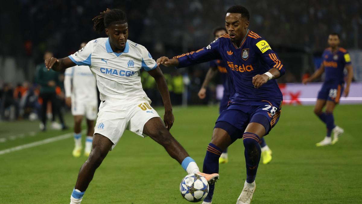 L’OM discute avec Sassuolo pour Darryl Bakola