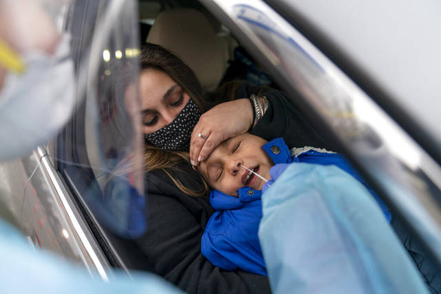 U.S. surpasses grim milestone of more than 3,000 covid deaths in a day, a new record