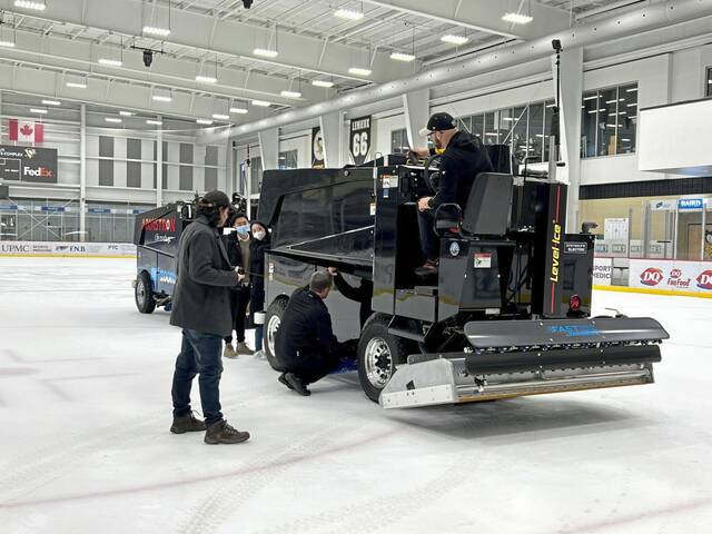 Autonomous Zamboni developed by Carnegie Mellon students
