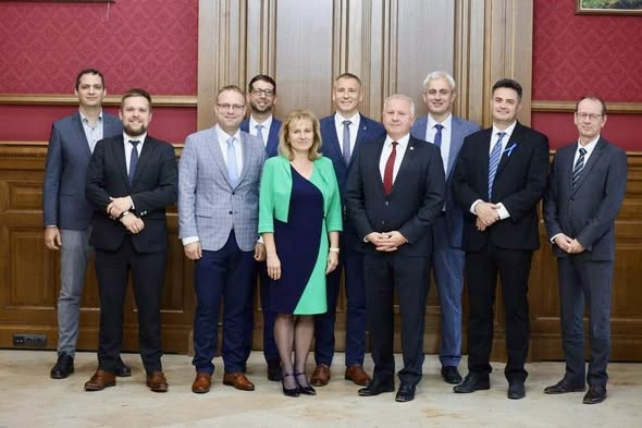 10 megyei jogú város polgármestere beintett a Fidesznek, nem ítélik el a „Tisza adót”