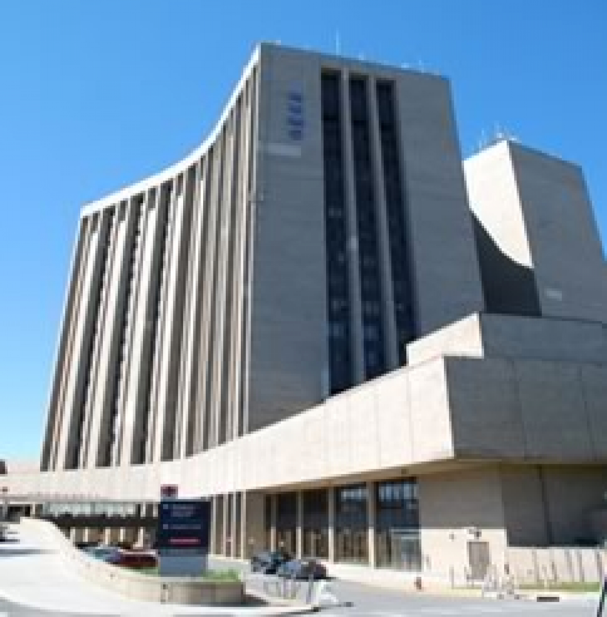 The Governor, the CEO & the FBI: Scandal Threatens New York Hospital | RealClearInvestigations