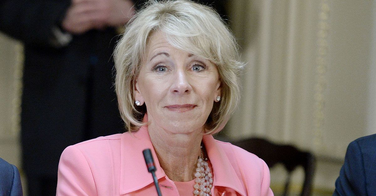 Betsy DeVos Is Rolling Back Student Loan Regulations From the Obama Administration | Teen Vogue