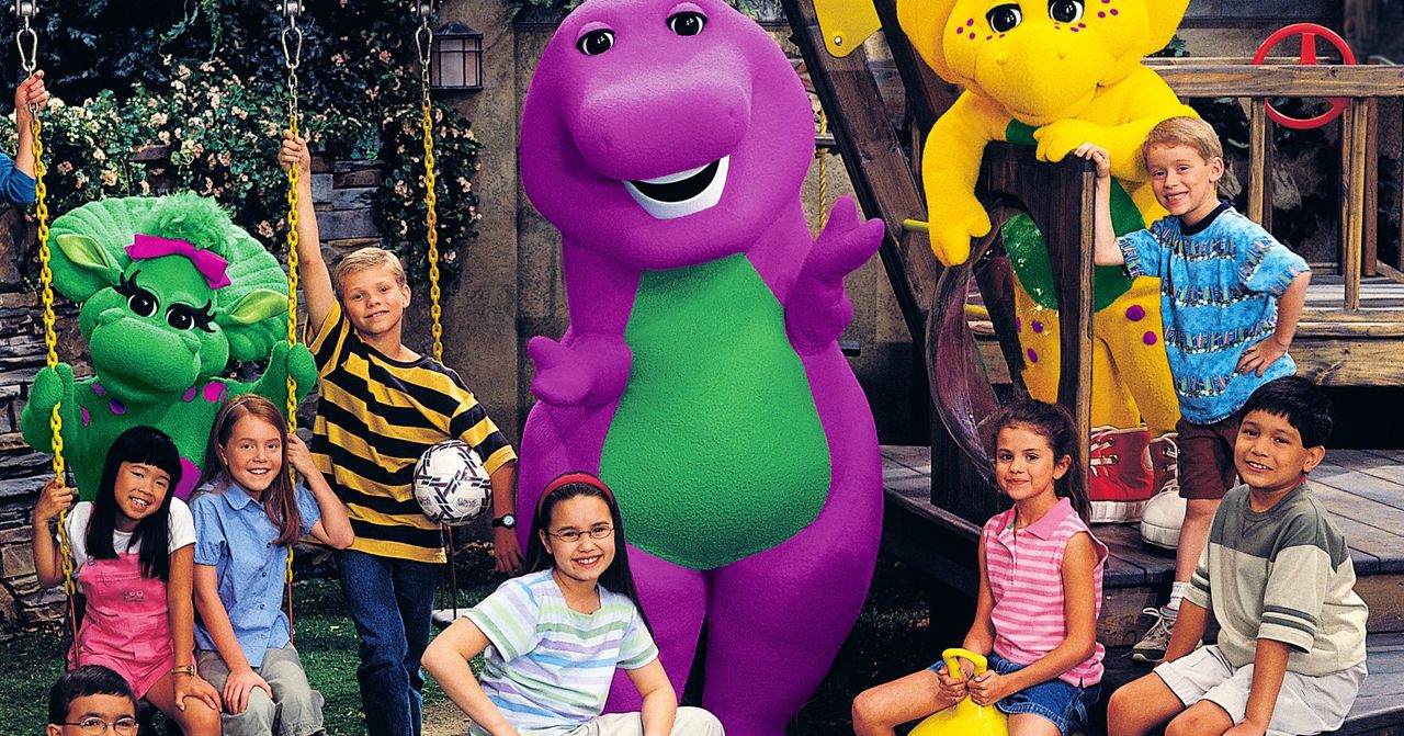 Selena Gomez and Demi Lovato Became Fast Friends While on “Barney & Friends” | Teen Vogue