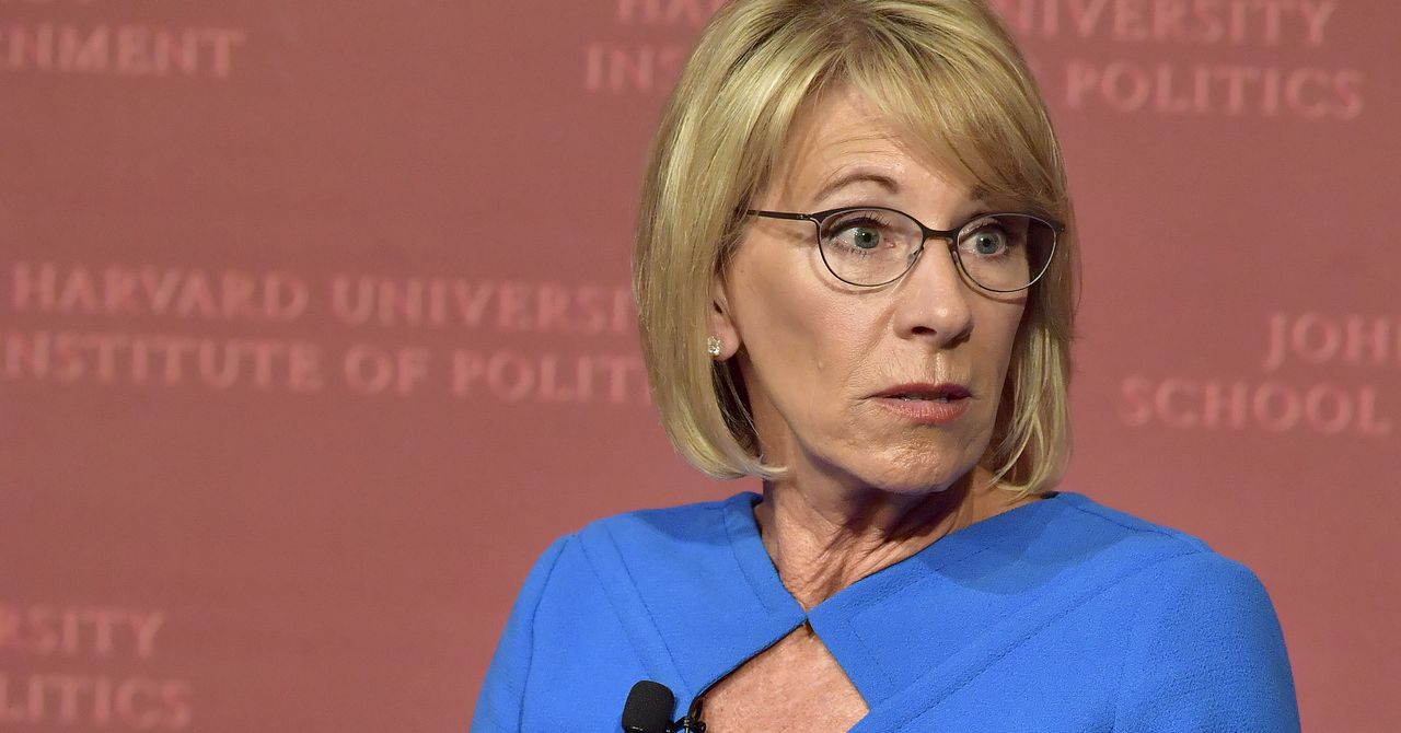 Betsy DeVos Has Rescinded 72 Policies That Help Students With Disabilities | Teen Vogue