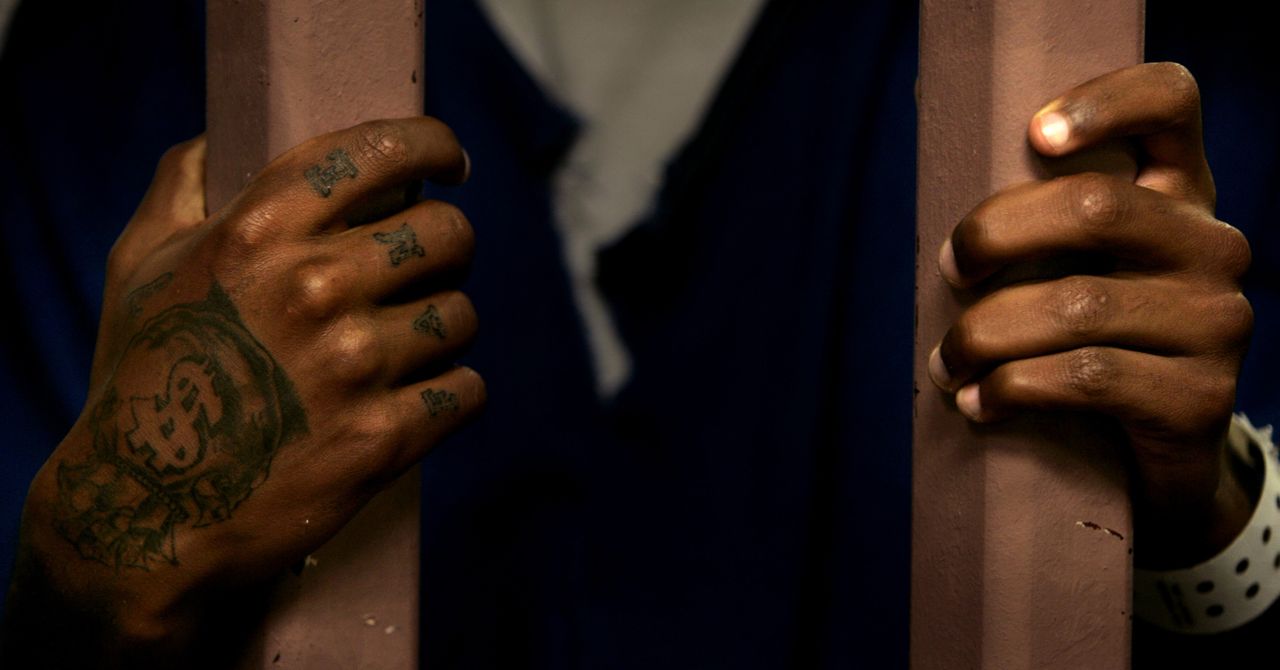 What It Feels Like to Be a Teen in Solitary Confinement | Teen Vogue