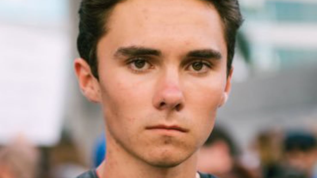 Parkland Survivors Are Using Twitter to Shut Down Conspiracy Theories That They're Paid "Crisis Actors" | Teen Vogue