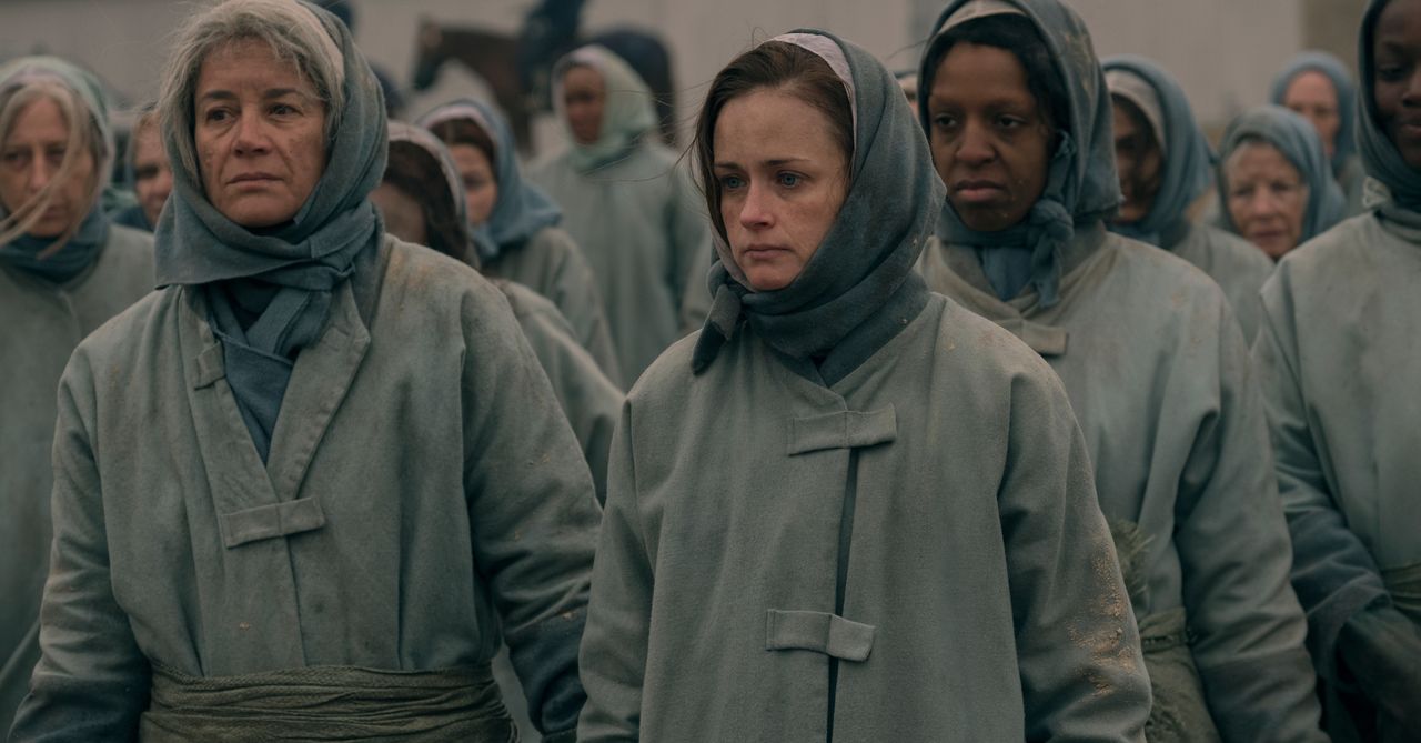 How "The Handmaid's Tale" Can Help Anxiety | Teen Vogue