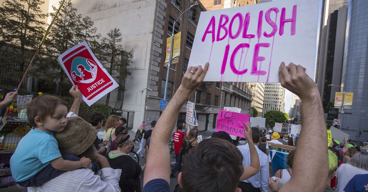 5 Reasons Why Activists Are Calling for the Abolition of ICE | Teen Vogue