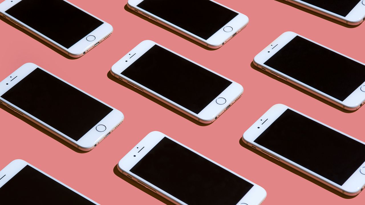 Why You Should Marie Kondo Your Social Media Feed | Teen Vogue