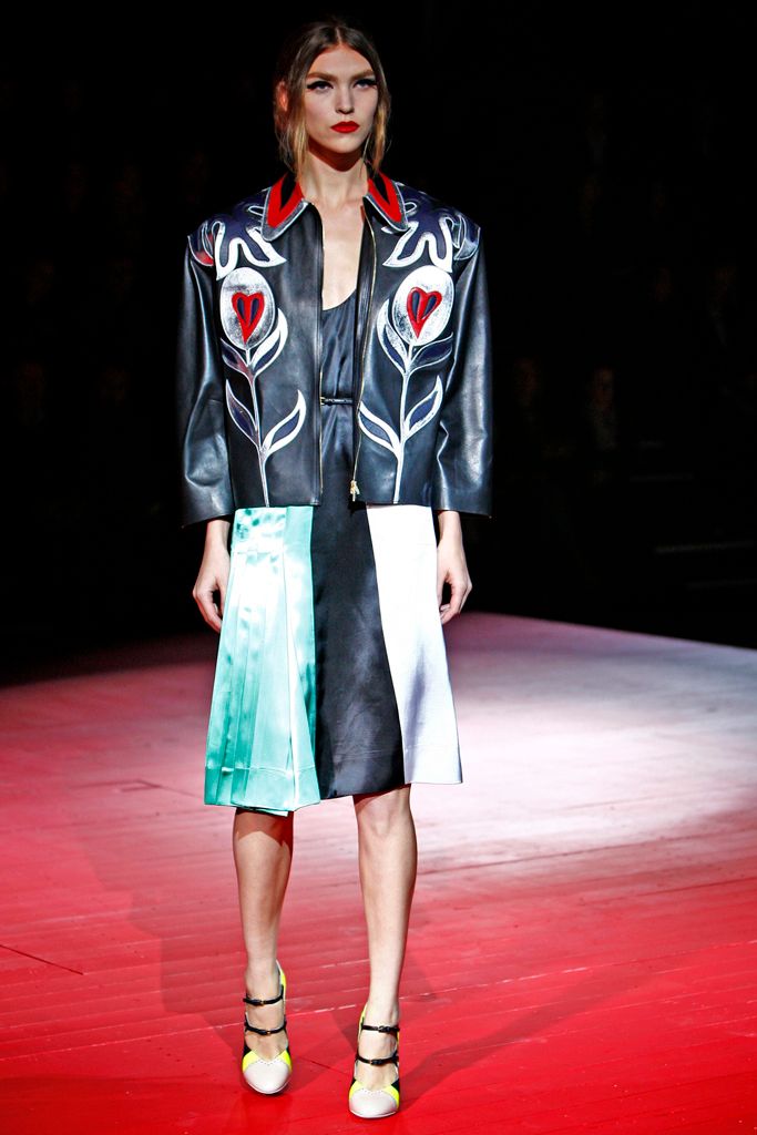 Miu Miu Spring 2011 Ready-to-Wear Collection | Vogue