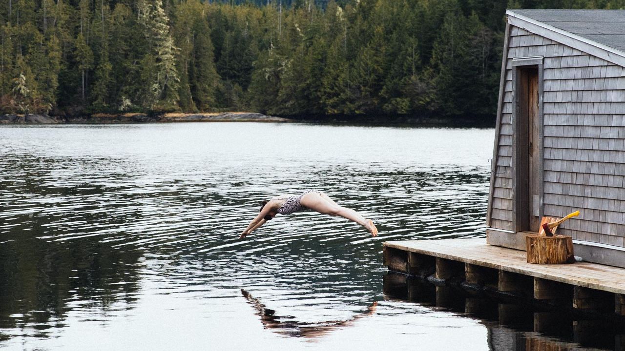 Natural Cold Plunges Are the Latest Wellness Travel Trend—Here’s Where to Try One | Vogue