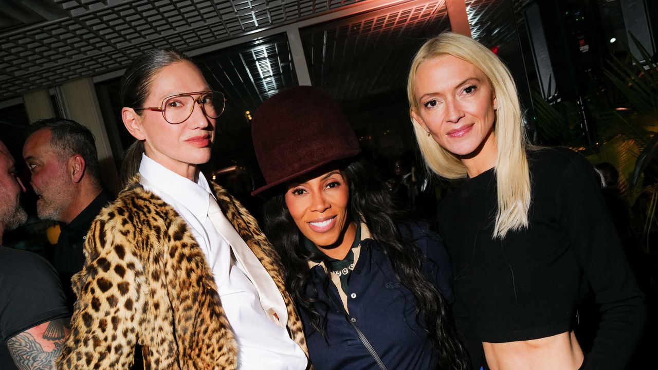 Beauty-lovers Made a Late Night Run to the Milk-Mart | Vogue
