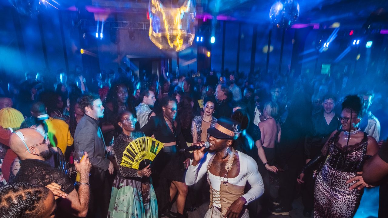 Inside the Raucous Opening Night of ‘Cats: The Jellicle Ball’ | Vogue