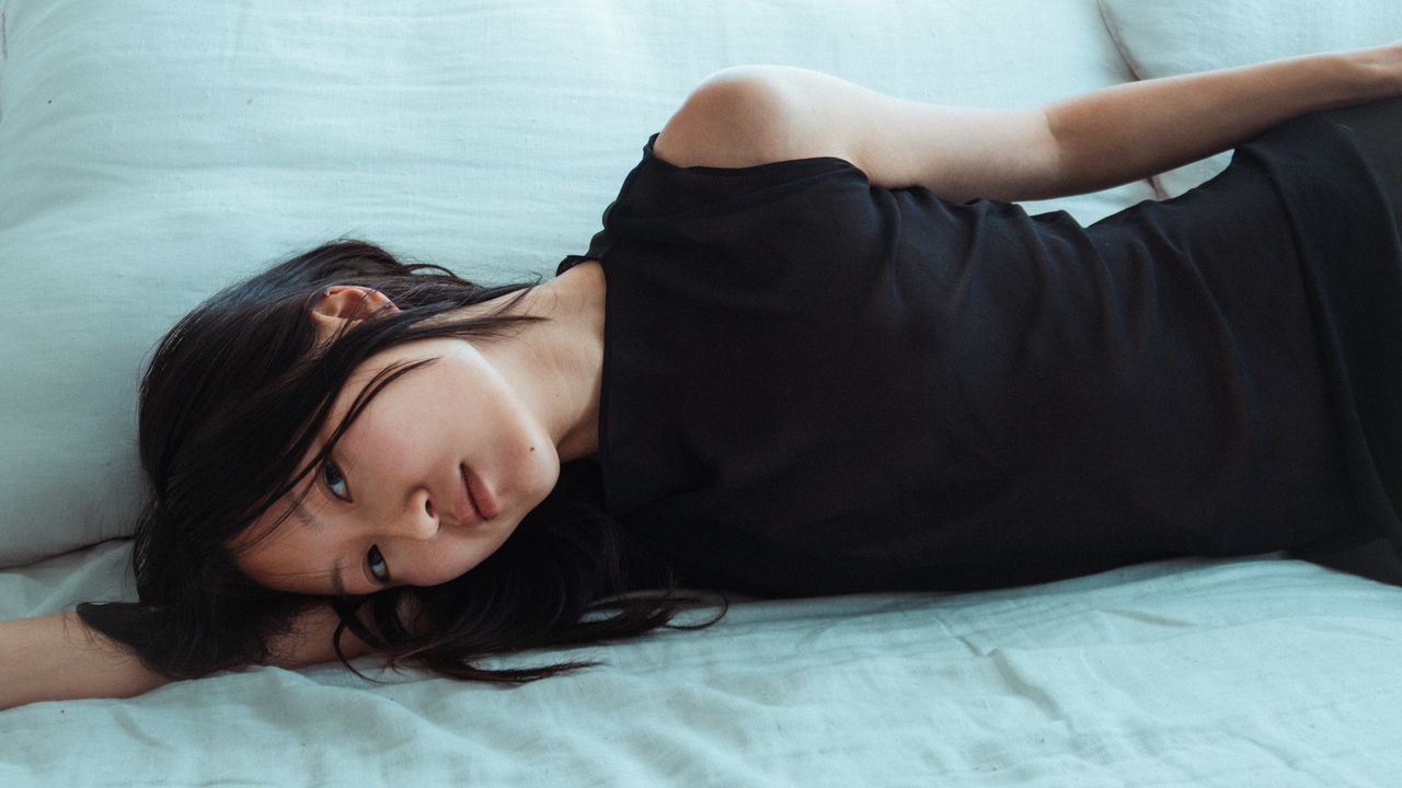 The Secret to Glossy, Healthy Hair in Korea? Scalp Tonics, Explained | Vogue