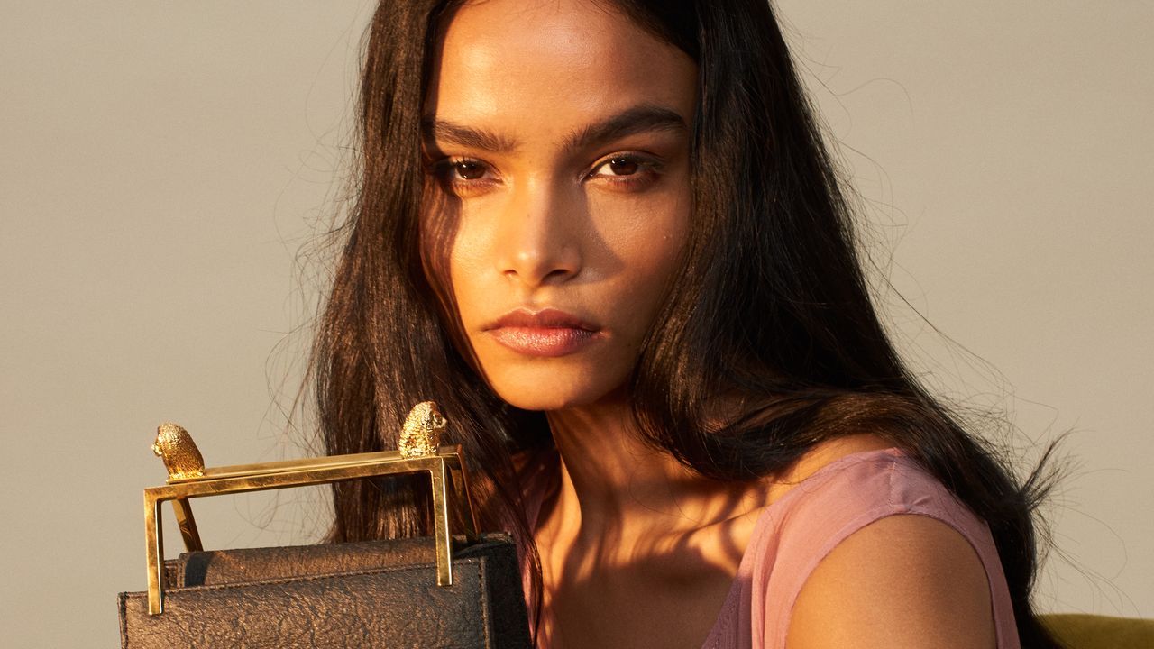 This newly-launched brand uses only pineapple-based leather to create handbags | Vogue India