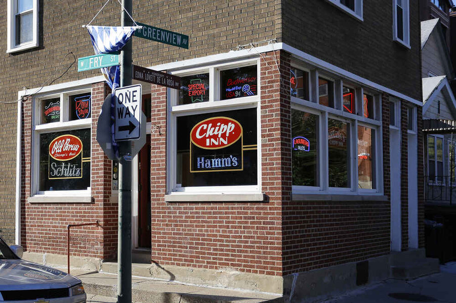 Chipp Inn: A Bar in Chicago, IL - Thrillist