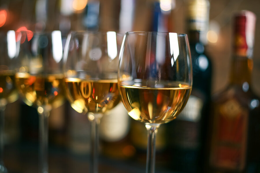 Things You Didn't Know About Chardonnay Wine, From Taste to Price - Thrillist