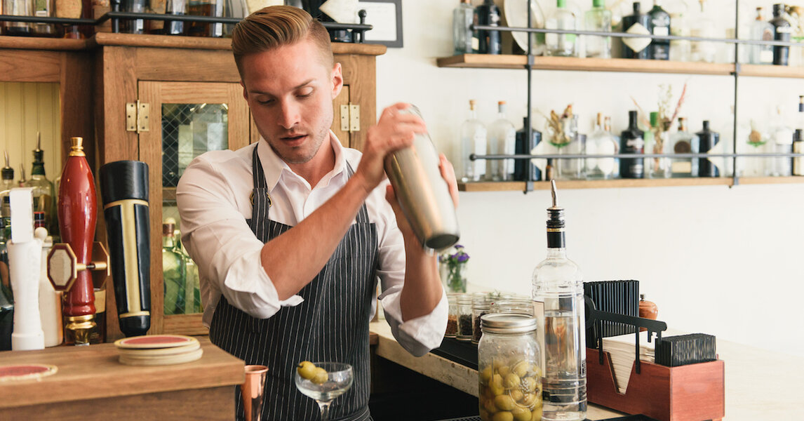 How to Shake Cocktails the Right Way - Thrillist