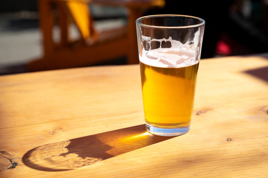 Miller Lite Unfollow: Natural Light Is Giving Out Beer If You Unfollow Miller - Thrillist