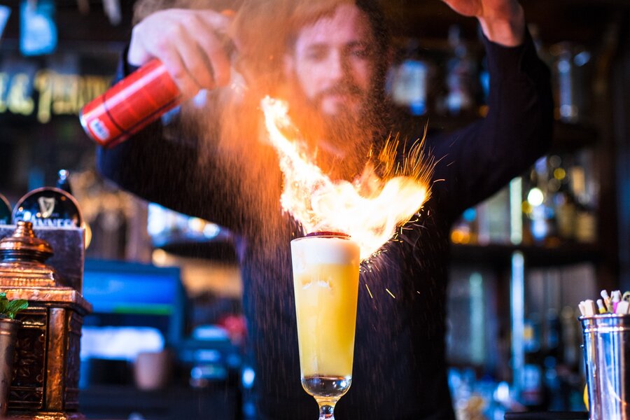 Best Pubs in Dublin: Whiskey Dens, Cocktail Bars & Places to Drink - Thrillist