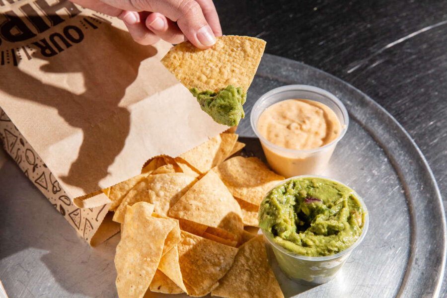 Chipotle Released its Guacamole Recipe Online For You to Try At Home - Thrillist
