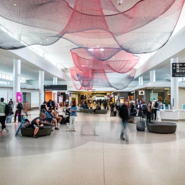 San Francisco International Airport Restaurants, Bars, and Things to Do - Thrillist