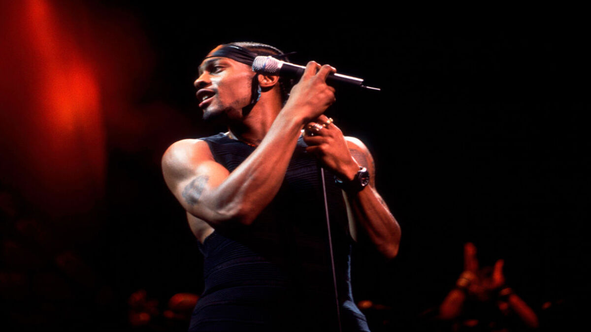 Grammy-Winning R&B Singer Passes Away, Leaves Legacy of Music | Attack of the Fanboy