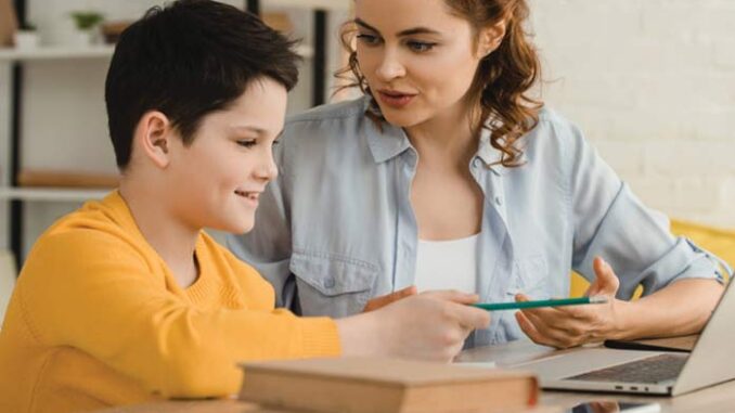 Parents Overwhelm Dept. Of Ed Website To Apply For ESA Credit Up To $7K - AZ FREE NEWS