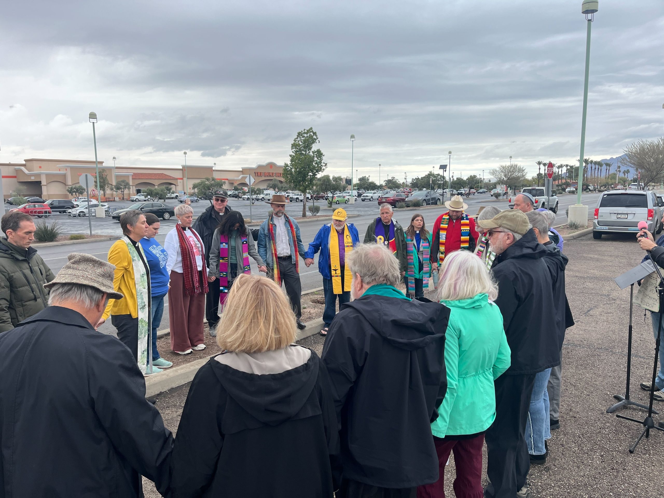 “We can't ignore what's happening. We have to keep standing up”: Faith leaders rally to protest ICE, protect migrants - AZ Luminaria