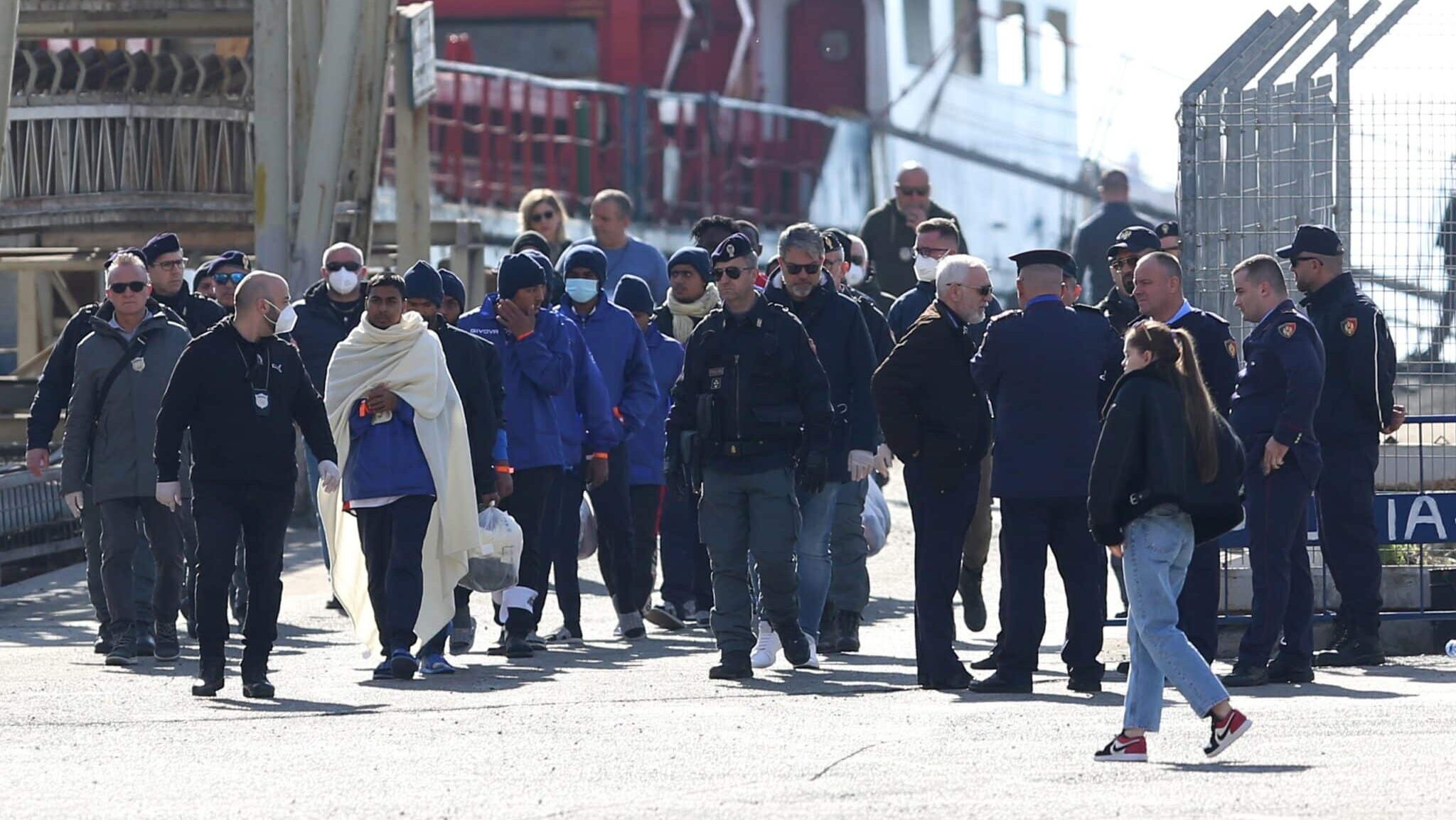 Italy’s Tirana-Cairo Deportation Flight Sets ‘Dangerous Precedent’ | Balkan Insight