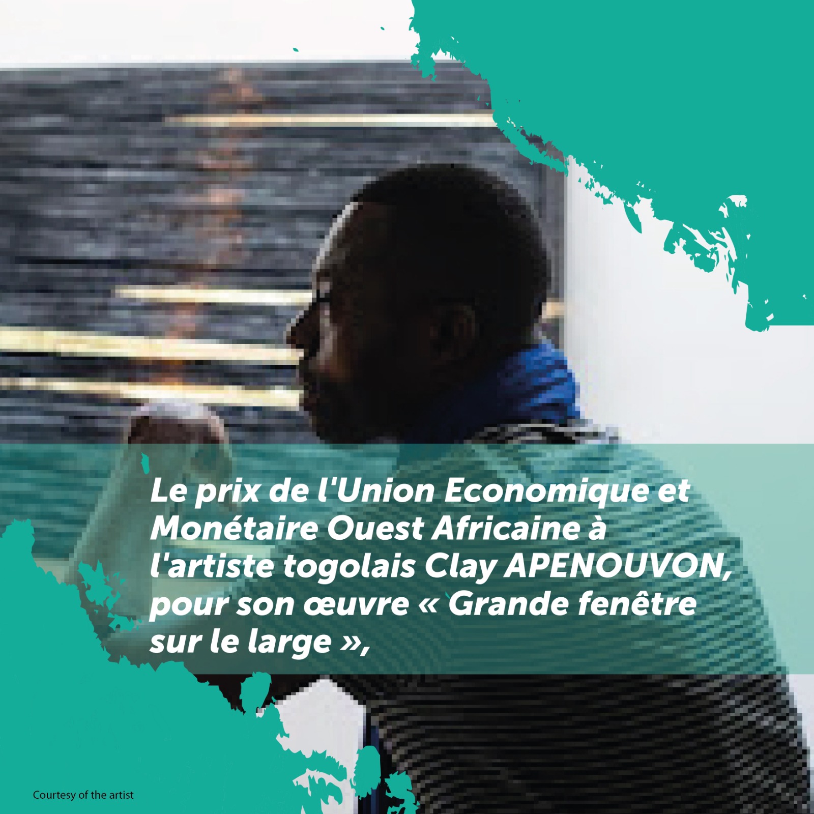Le prix de l’Union Economique et Monétaire Ouest africaine à l’artiste togolais Clay APENOUVON, pour son œuvre « Grande fenêtre sur le large » - BIENNALE DE L'ART AFRICAIN CONTEMPORAIN
