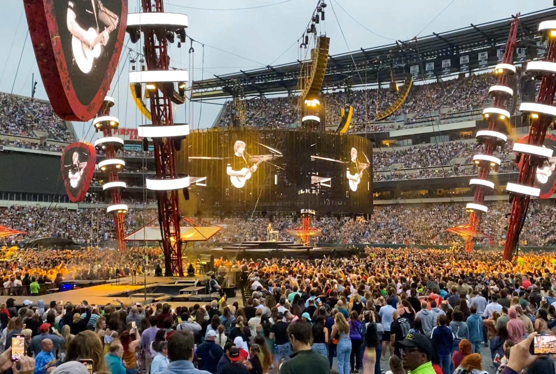 Ed Sheeran won Philadelphia: Record attendance and cheesesteaks at Philips