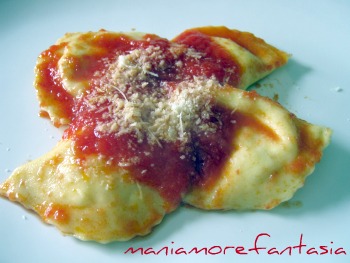 Ravioli alla napoletana, un primo piatto facile e buonissimo!